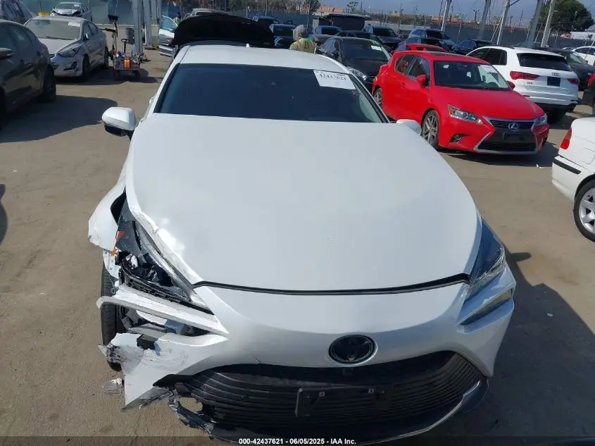 TOYOTA MIRAI 2023 WHITE Photo 4