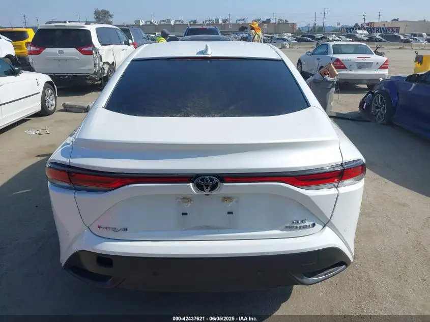 TOYOTA MIRAI 2023 WHITE Photo 8