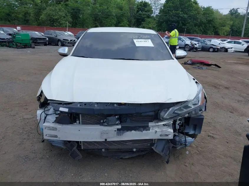 NISSAN ALTIMA 2022 WHITE Photo 4