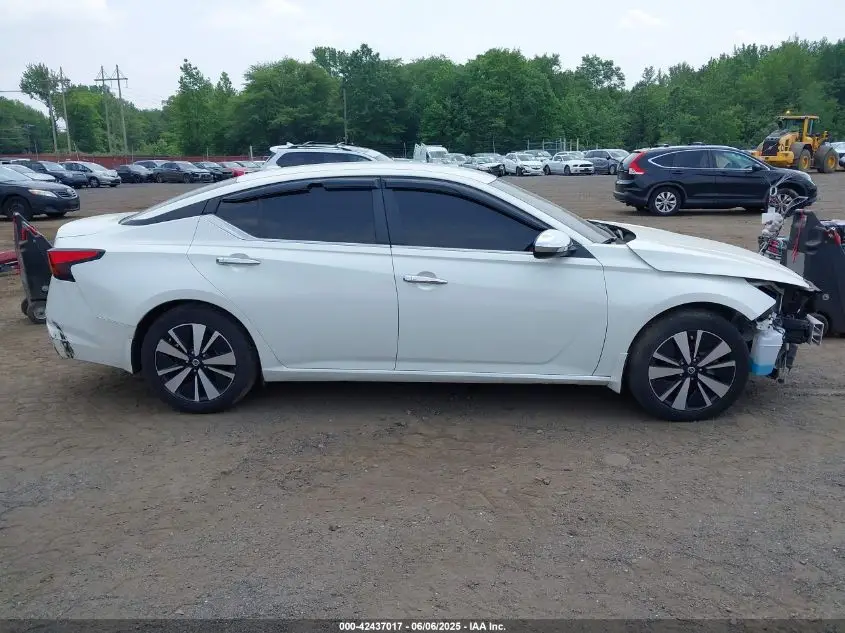 NISSAN ALTIMA 2022 WHITE Photo 5