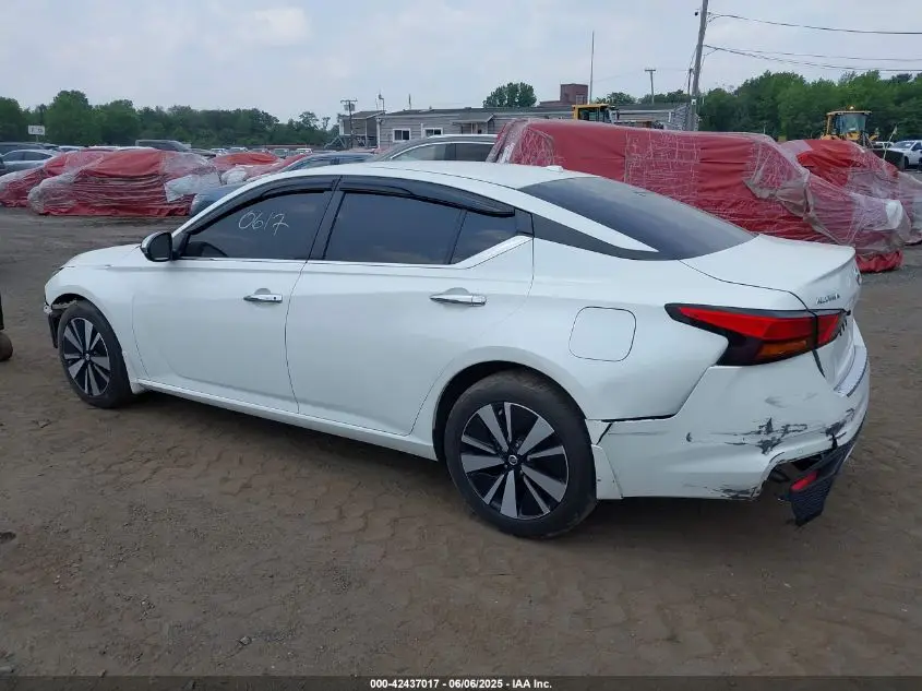 NISSAN ALTIMA 2022 WHITE Photo 10