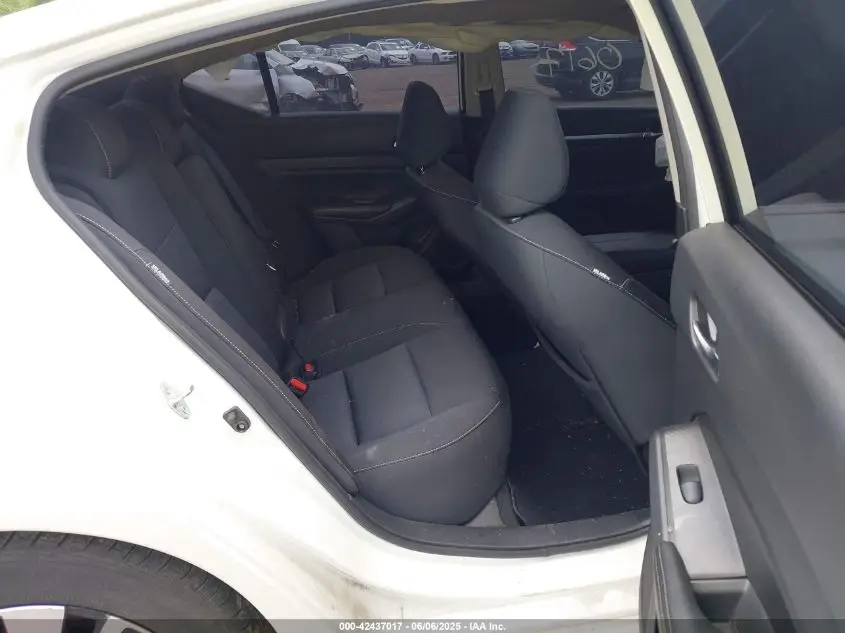 NISSAN ALTIMA 2022 WHITE Photo 17