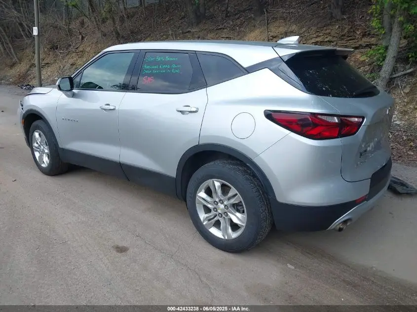 CHEVROLET BLAZER 2021 SILVER Photo 15
