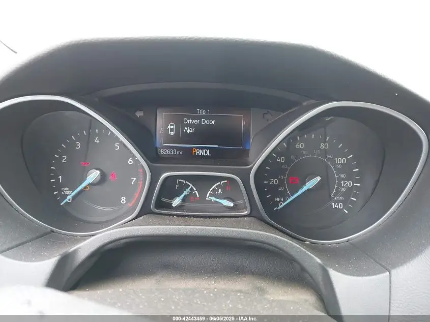 FORD FOCUS 2016 SILVER Photo 2