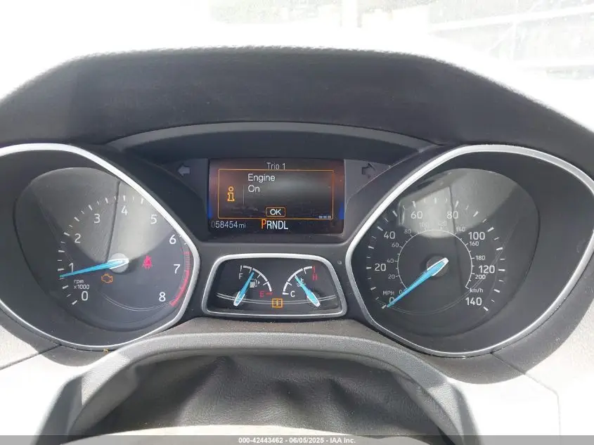 FORD FOCUS 2016 SILVER Photo 2