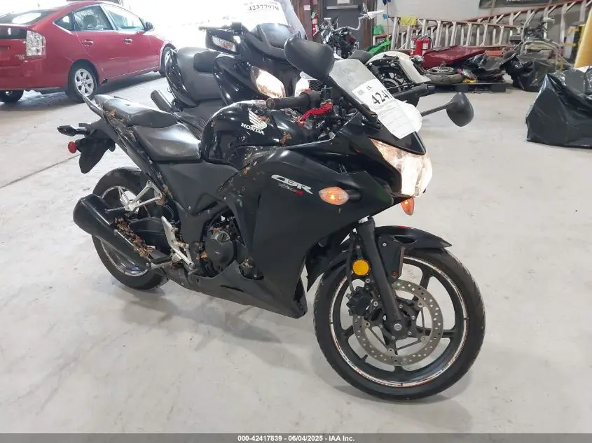 HONDA CBR250 2013. Lot# 42417839. VIN MLHMC4109D5301886. Photo 1