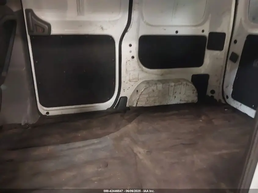 NISSAN NV200 2013  Photo 16