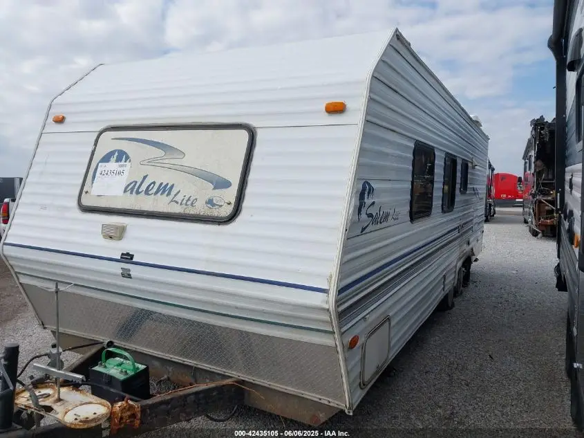 SALEM OTHER 2000. Lot# 42435105. VIN 4X4TSMA231R191094. Photo 1