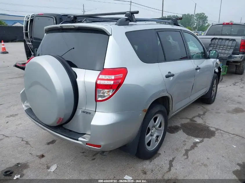 TOYOTA RAV4 2010 SILVER Photo 13