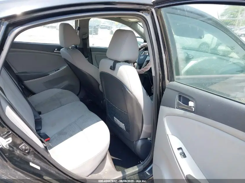 HYUNDAI ACCENT 2017  Photo 10