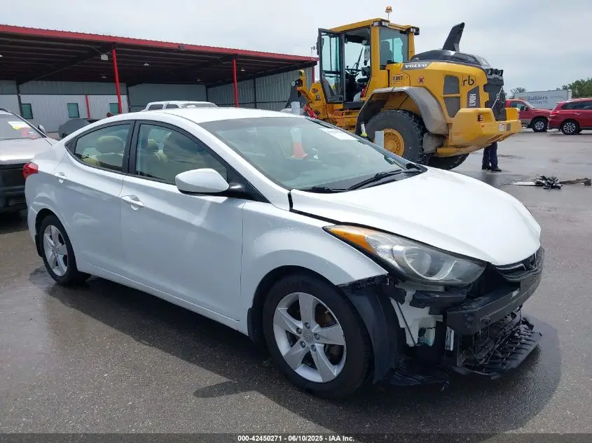 HYUNDAI ELANTRA 2013. Lot# 42450271. VIN 5NPDH4AE1DH285568. Photo 1