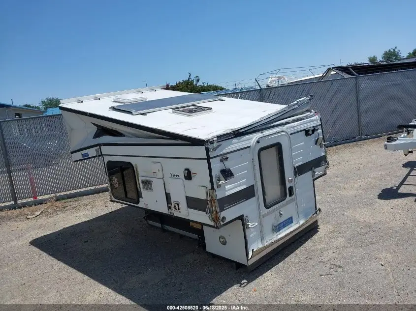 FOUR WHEEL FLEET SLIDE-IN 2020. Lot# 42508520. VIN 12582FL. Photo 1