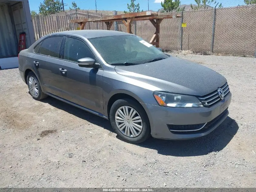 VOLKSWAGEN PASSAT 2015. Lot# 42467937. VIN 1VWAT7A31FC061102. Photo 1