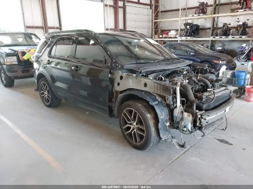 FORD EXPLORER 2016. Lot# 42576951. VIN 1FM5K8GT7GGC65039. Photo 1