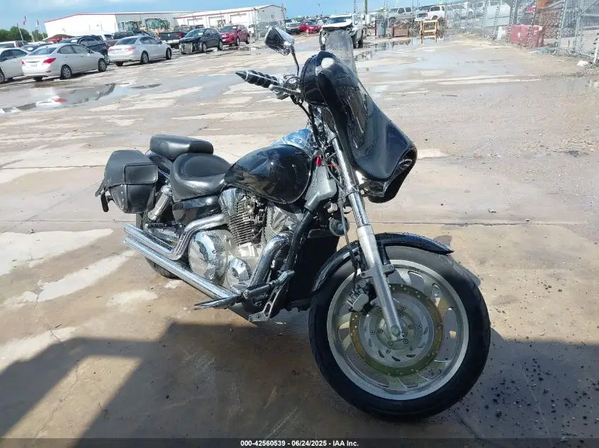 HONDA VTX1300 2004. Lot# 42560539. VIN 1HFSC55034A009156. Photo 1