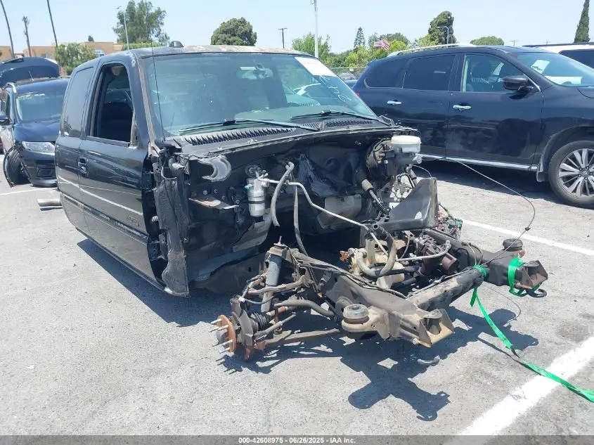 CHEVROLET SILVERADO 1500 2004. Lot# 42608975. VIN 2GCEK19N141335122. Photo 1
