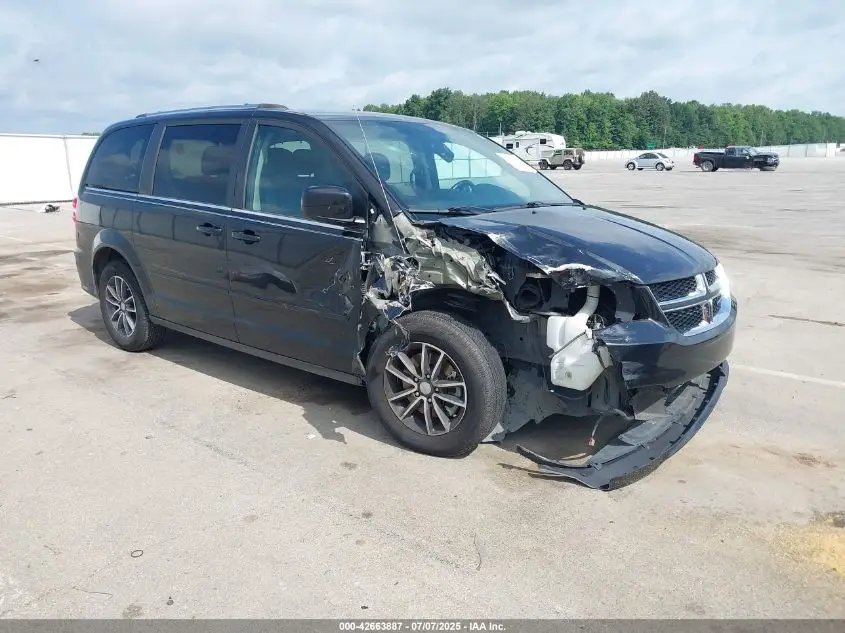 DODGE GRAND CARAVAN 2017  Photo 1
