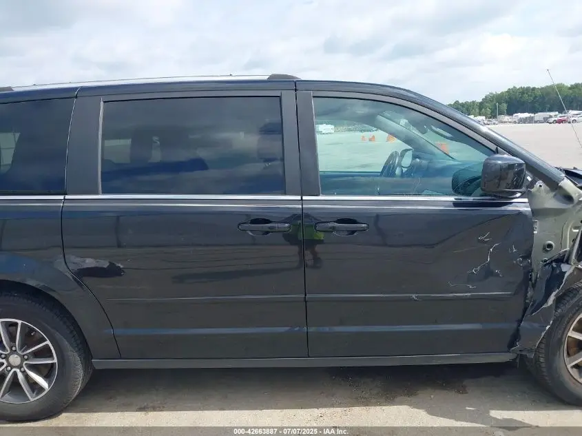 DODGE GRAND CARAVAN 2017  Photo 6