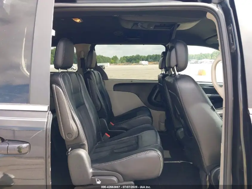 DODGE GRAND CARAVAN 2017  Photo 16