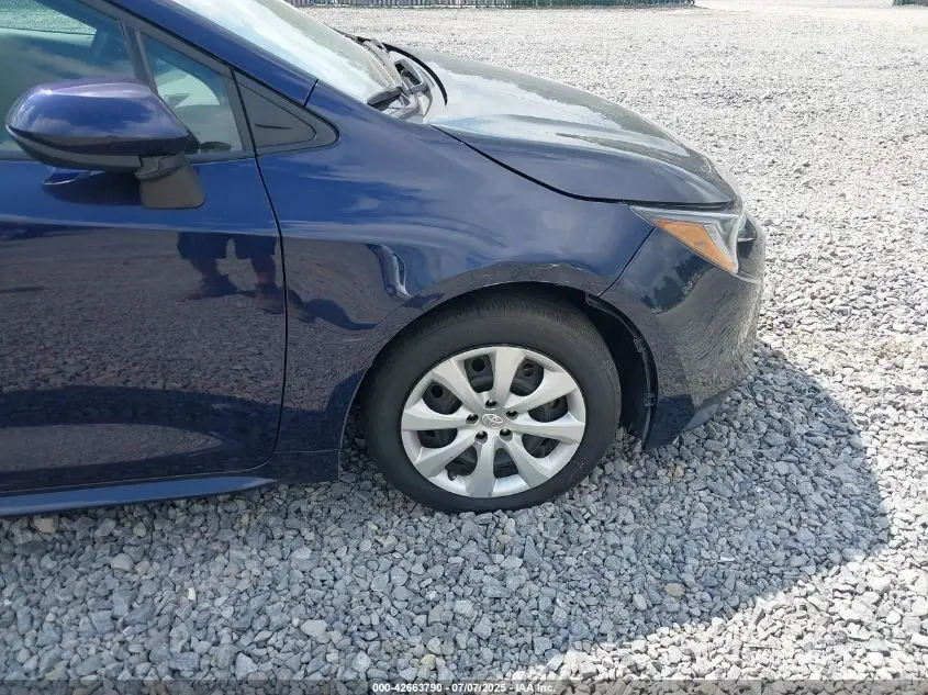 TOYOTA COROLLA 2023  Photo 8