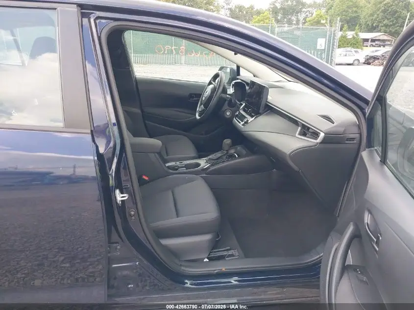 TOYOTA COROLLA 2023  Photo 14