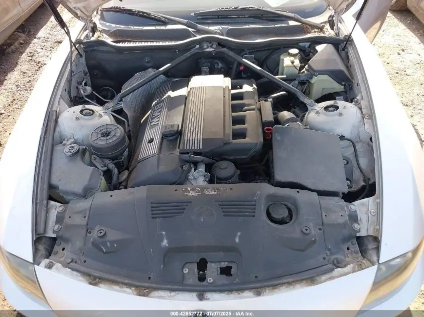 BMW Z4 2003 SILVER Photo 2