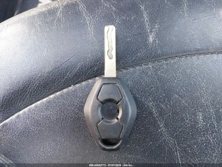 BMW Z4 2003 SILVER Photo 3