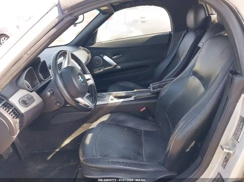 BMW Z4 2003 SILVER Photo 8