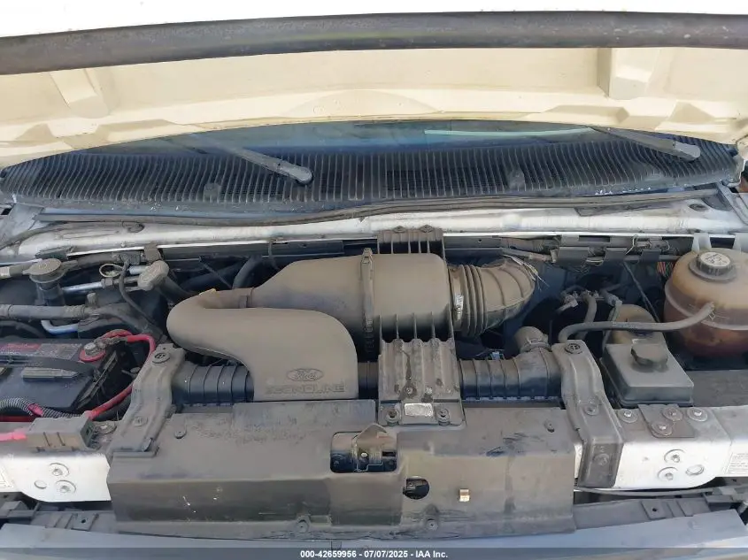 OTHER OTHER 2002 WHITE Photo 2