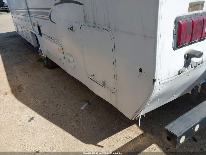 OTHER OTHER 2002 WHITE Photo 10