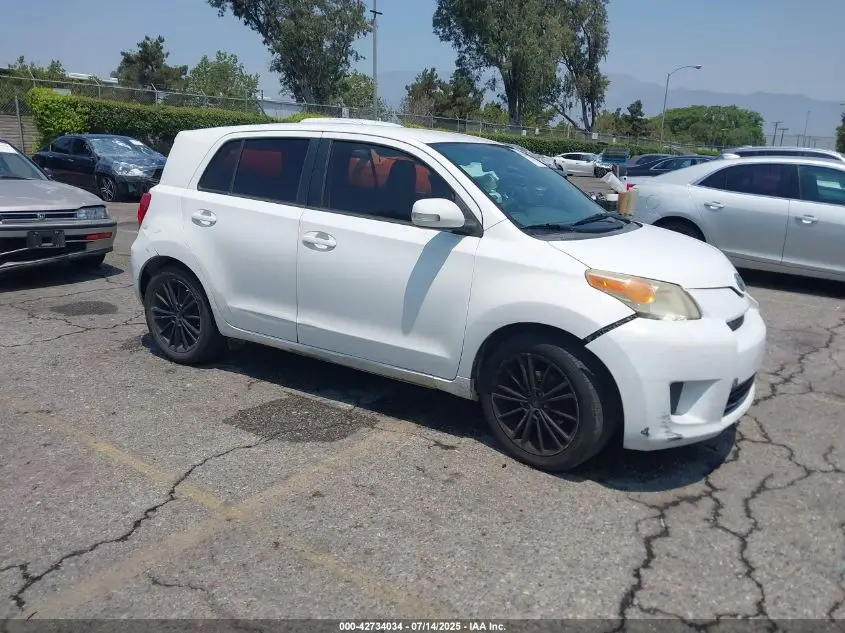 SCION XD 2009. Lot# 42734034. VIN JTKKU10499J037294. Photo 1