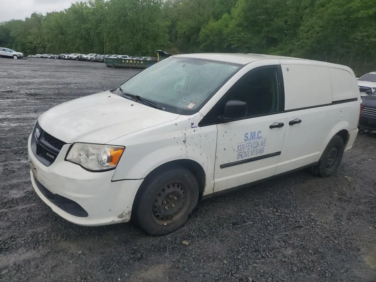 DODGE B SERIES 2014. Lot# 56956215. VIN 2C4RRGAG1ER137754. Photo 1