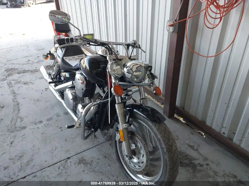 HONDA VTX1300 2004. Lot# 41769939. VIN 1HFSC55054A009370. Photo 1