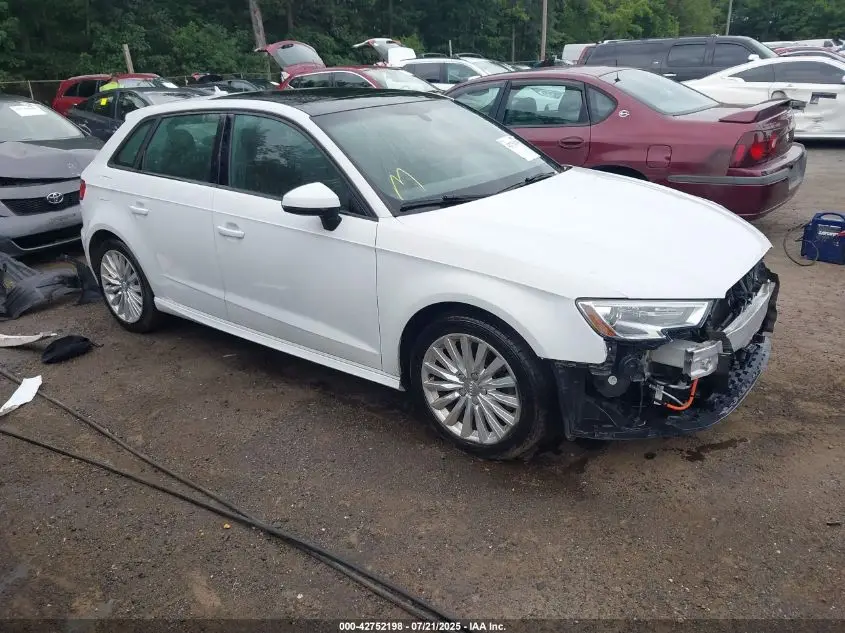 AUDI A3 E-TRON 2018. Lot# 42752198. VIN WAUUPBFF4JA083459. Photo 1
