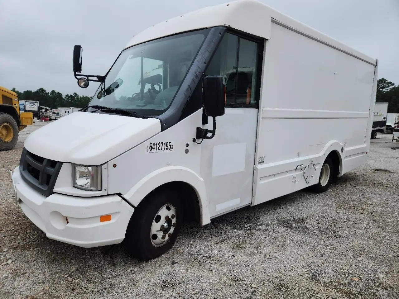 ISUZU All Models 2018. Lot# 64127195. VIN JALB4T171J7W01175. Photo 1