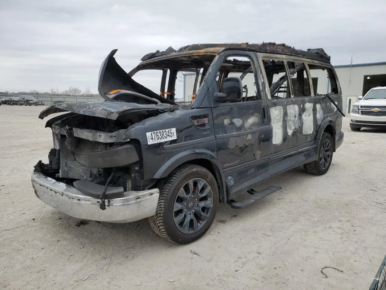 GMC SAVANA 2023. Lot# 47638345. VIN 1GTW7AFP8P1149759. Photo 1