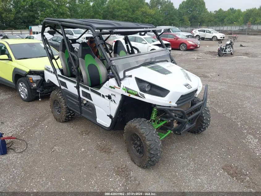 KAWASAKI KRT800 2015. Lot# 42831982. VIN JKBRTCC15FB506804. Photo 1