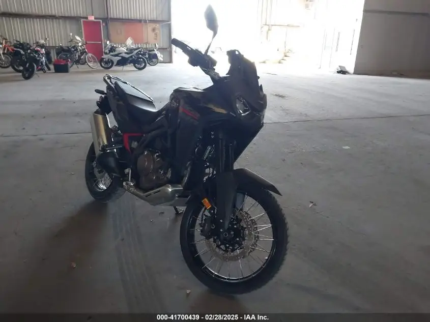 HONDA CRF1000 2025. Lot# 41700439. VIN JH2SD1519SK100083. Photo 1