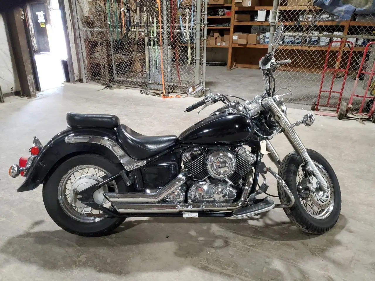 YAMAHA XVS65 A 2004. Lot# 65409685. VIN JYAVM01E44A071265. Photo 1