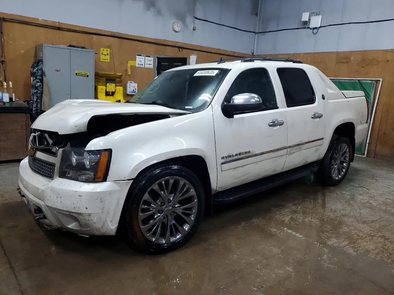 CHEVROLET AVALANCHE 2013. Lot# 65830635. VIN 3GNTKGE72DG376052. Photo 1